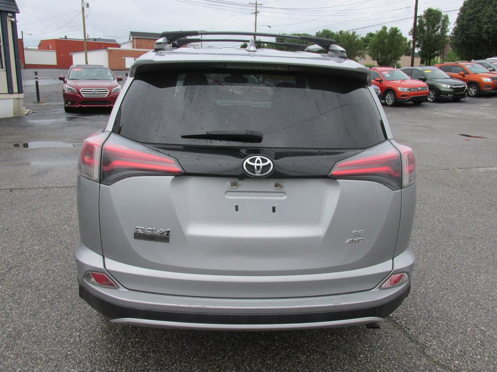 2016 Toyota Rav4 Image 4