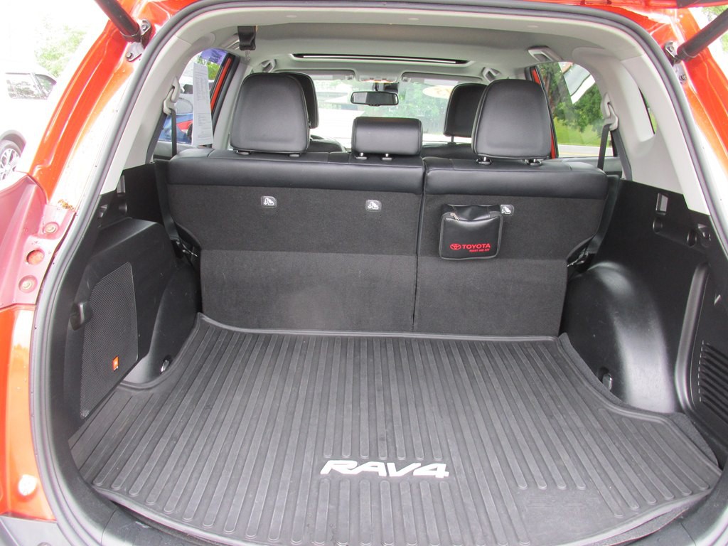 2015 Toyota Rav4 Image 7