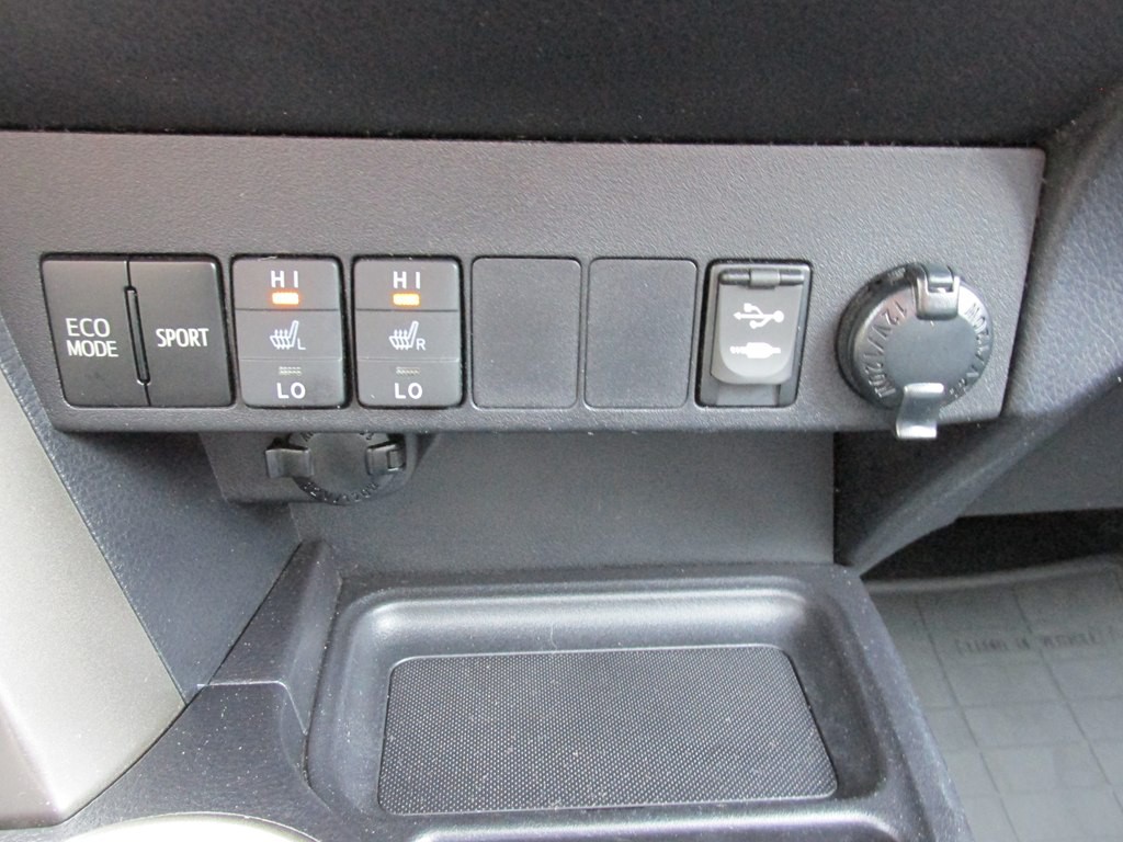 2015 Toyota Rav4 Image 14