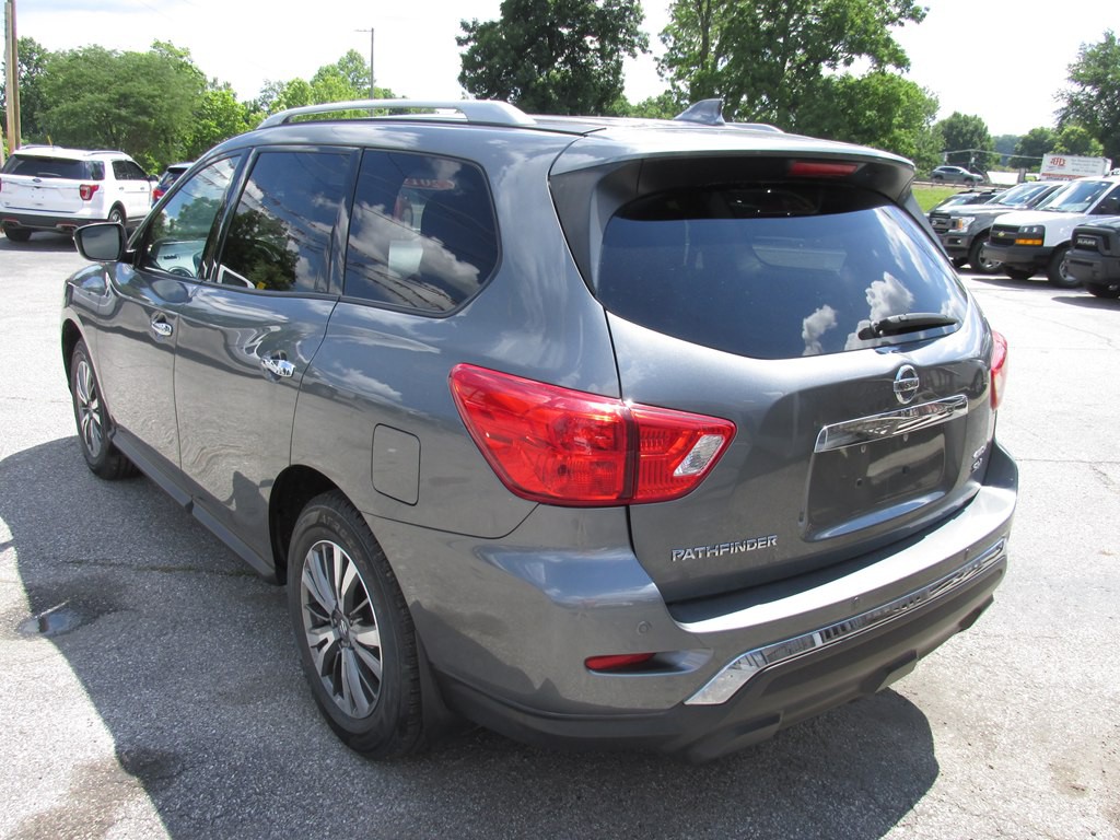 2019 Nissan Pathfinder Image 5
