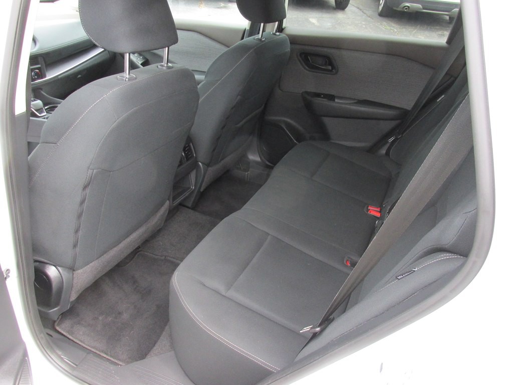 2023 Nissan Rogue Image 9