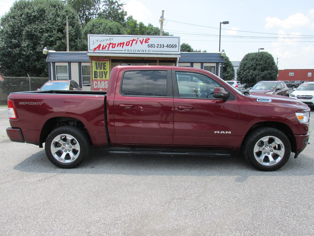2023 RAM 1500 Image 3