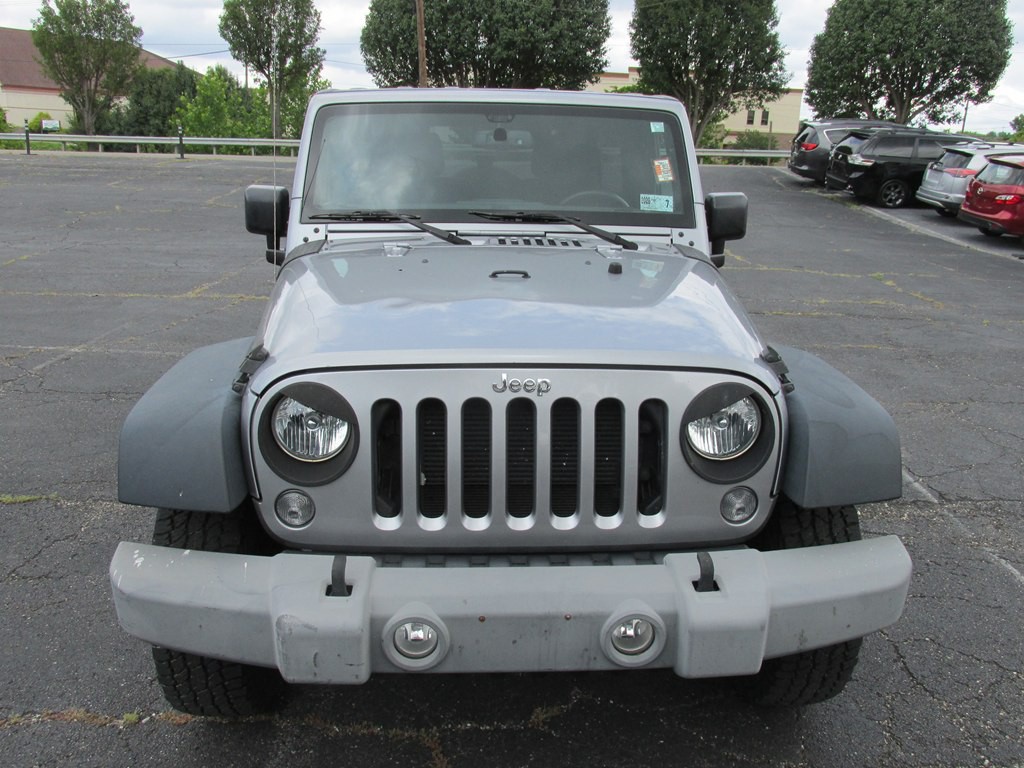 2017 Jeep Wrangler Unlimited Image 2