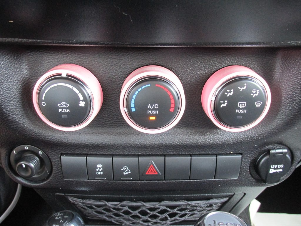 2017 Jeep Wrangler Unlimited Image 13