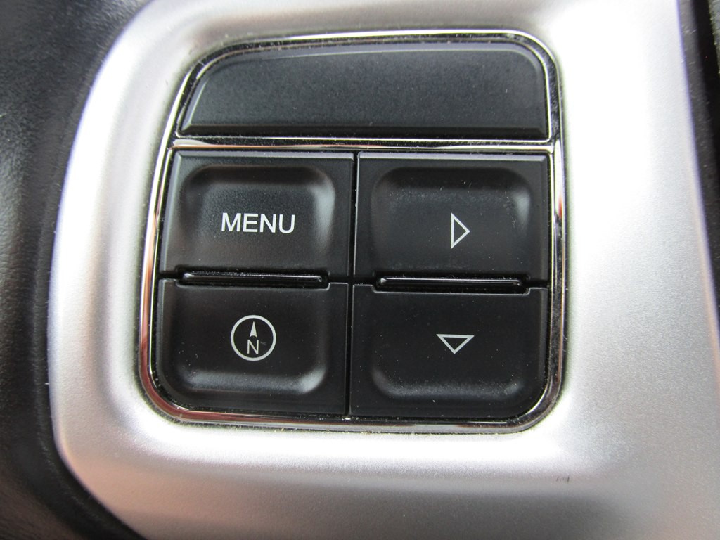 2011 Chrysler 200 Image 15
