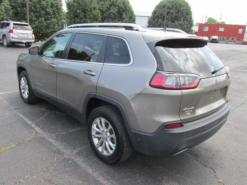 2019 Jeep Cherokee Image 5