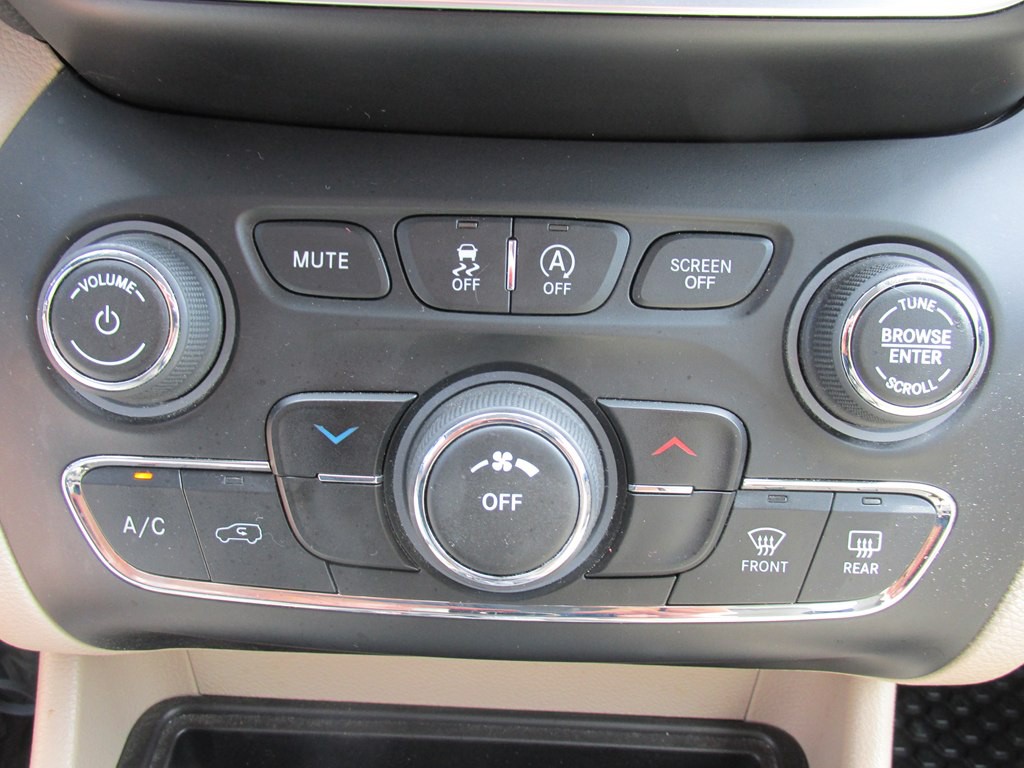 2019 Jeep Cherokee Image 13
