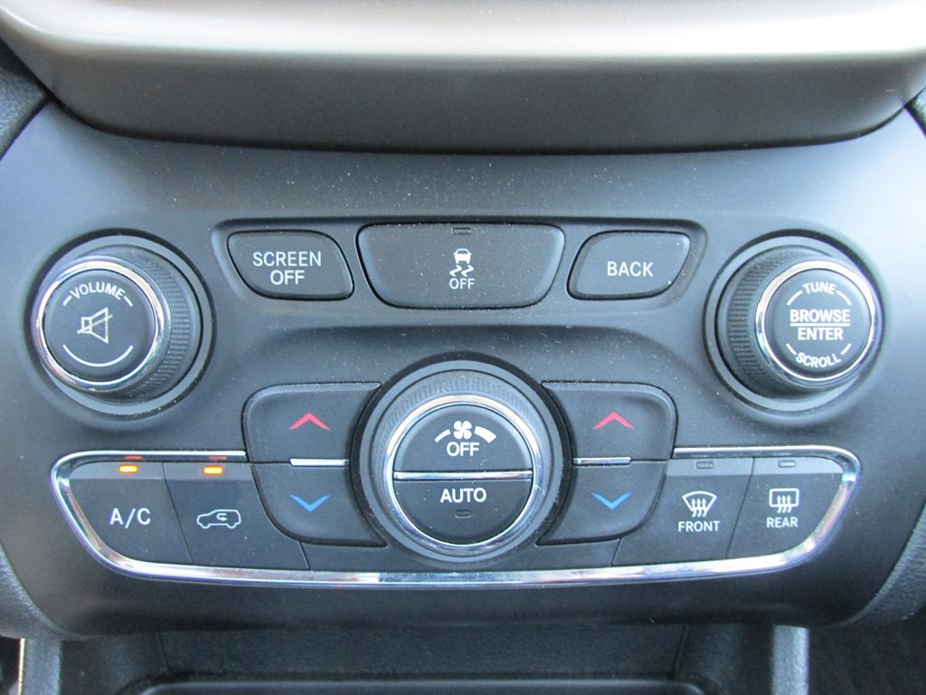 2014 Jeep Cherokee Image 13