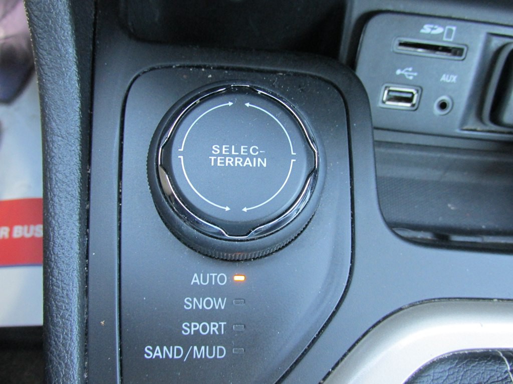 2014 Jeep Cherokee Image 15