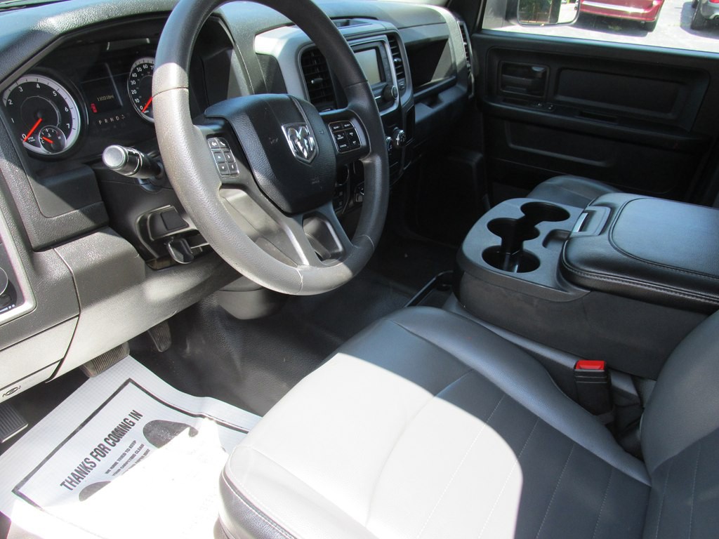 2023 RAM 1500 Image 8