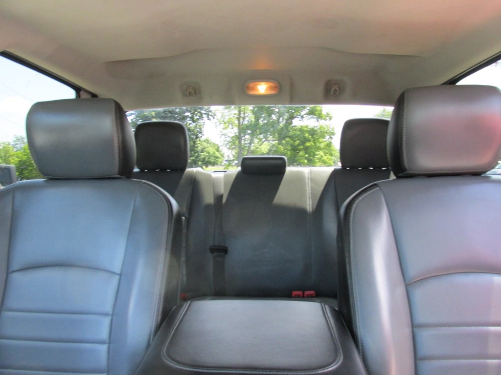 2023 RAM 1500 Image 10