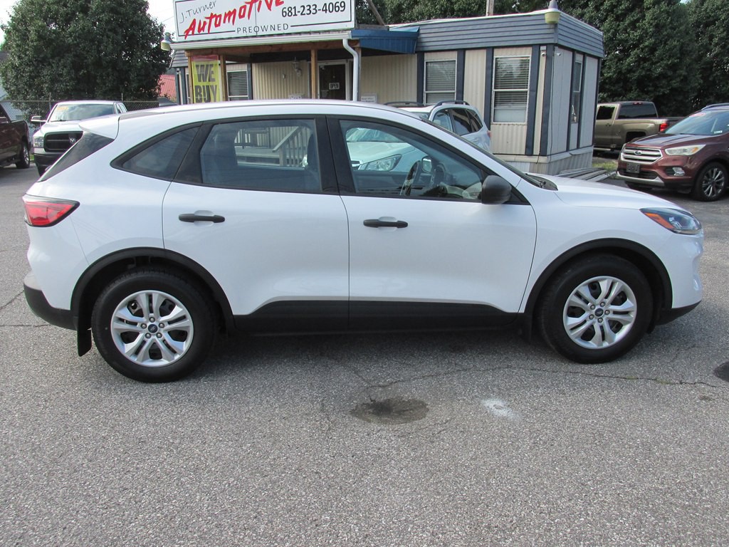 2022 Ford Escape Image 3