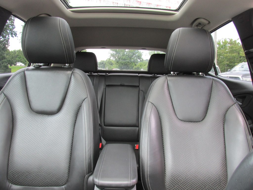 2022 Buick Enclave Image 9