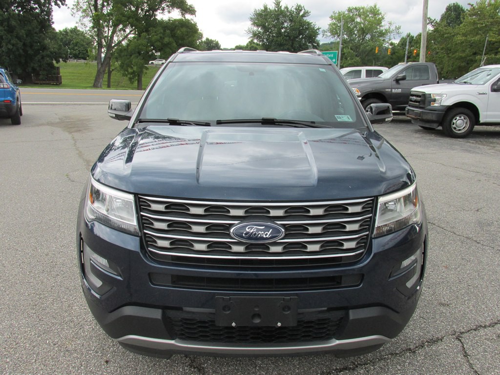 2017 Ford Explorer Image 2