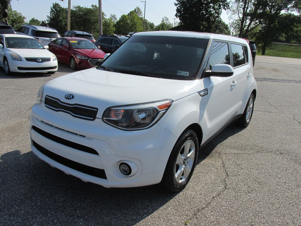 2017 Kia Soul Image 1