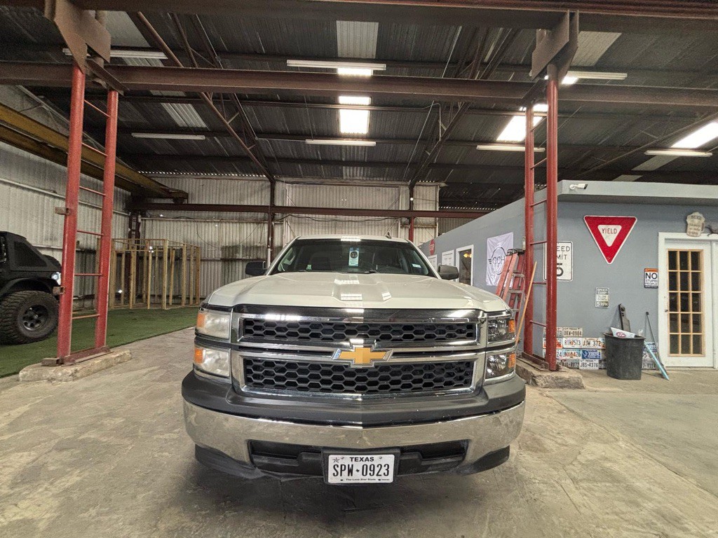 2015 Chevrolet Silverado 1500 Image 2