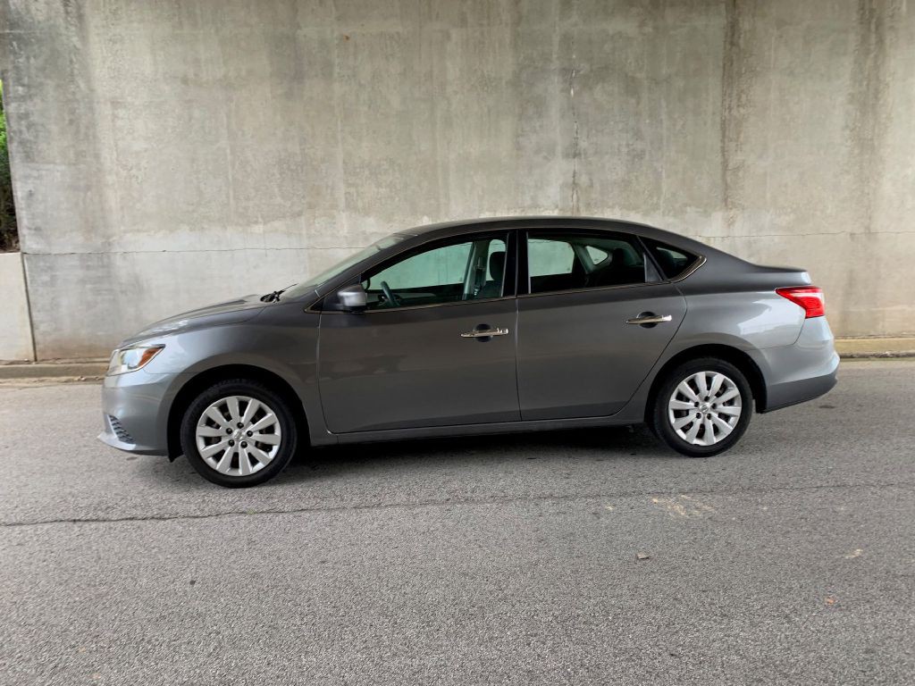2017 Nissan Sentra Image 2