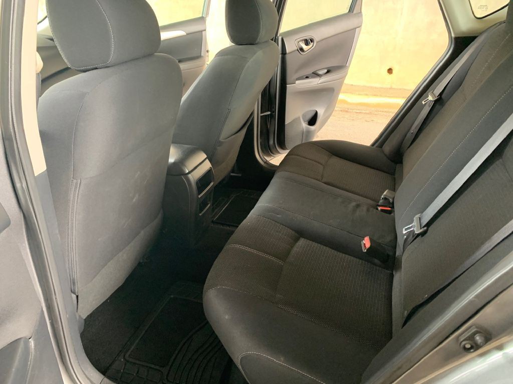 2017 Nissan Sentra Image 13