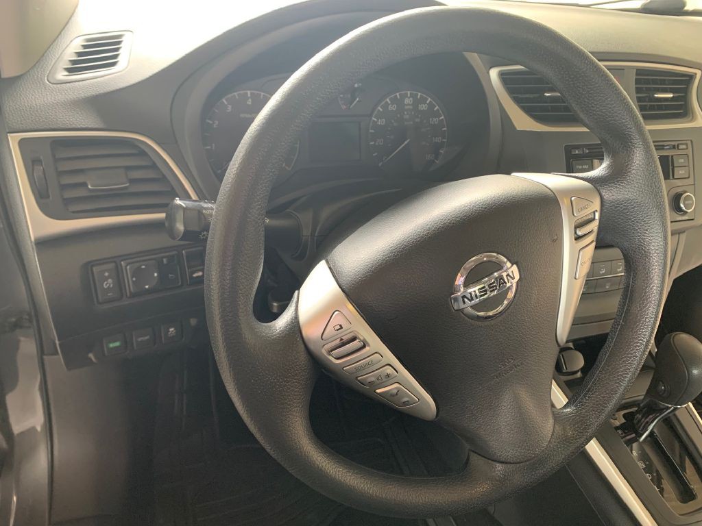 2017 Nissan Sentra Image 18