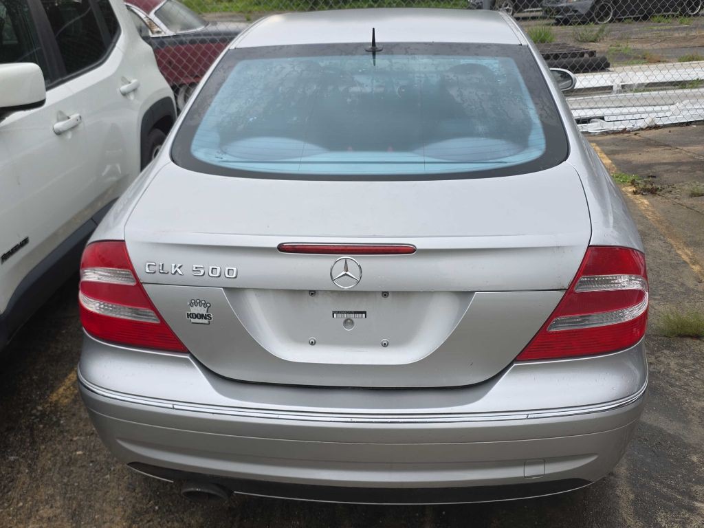 2003 Mercedes-Benz CLK-Class Image 1