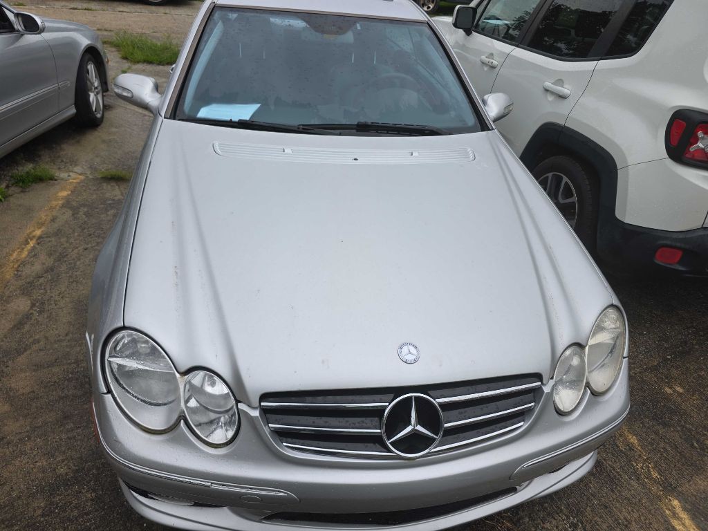 2003 Mercedes-Benz CLK-Class Image 2