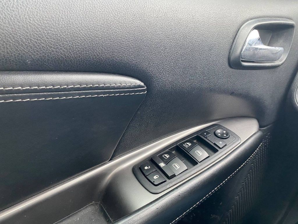 2017 Dodge Journey Image 16