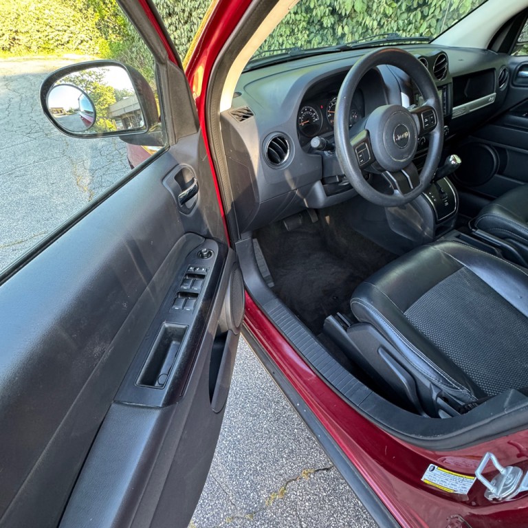 2015 Jeep Compass Image 8