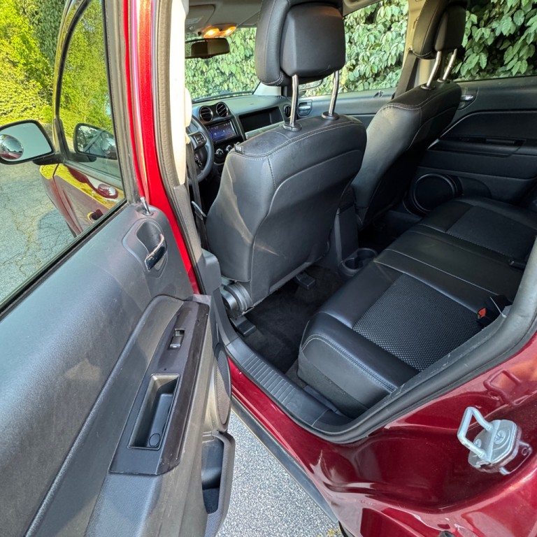2015 Jeep Compass Image 10