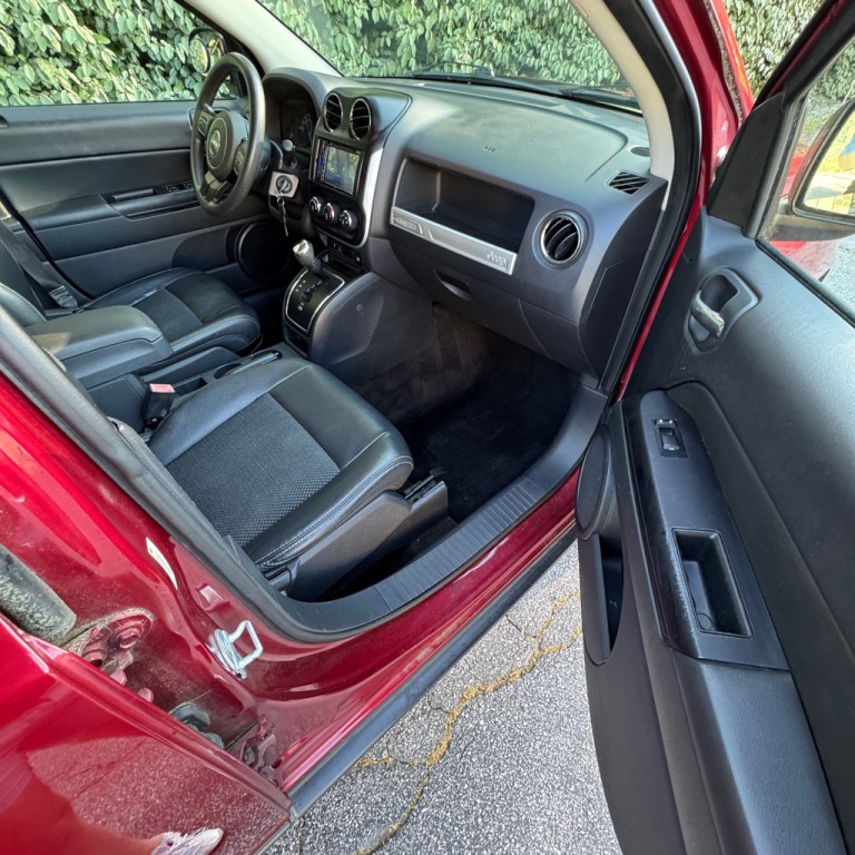 2015 Jeep Compass Image 16