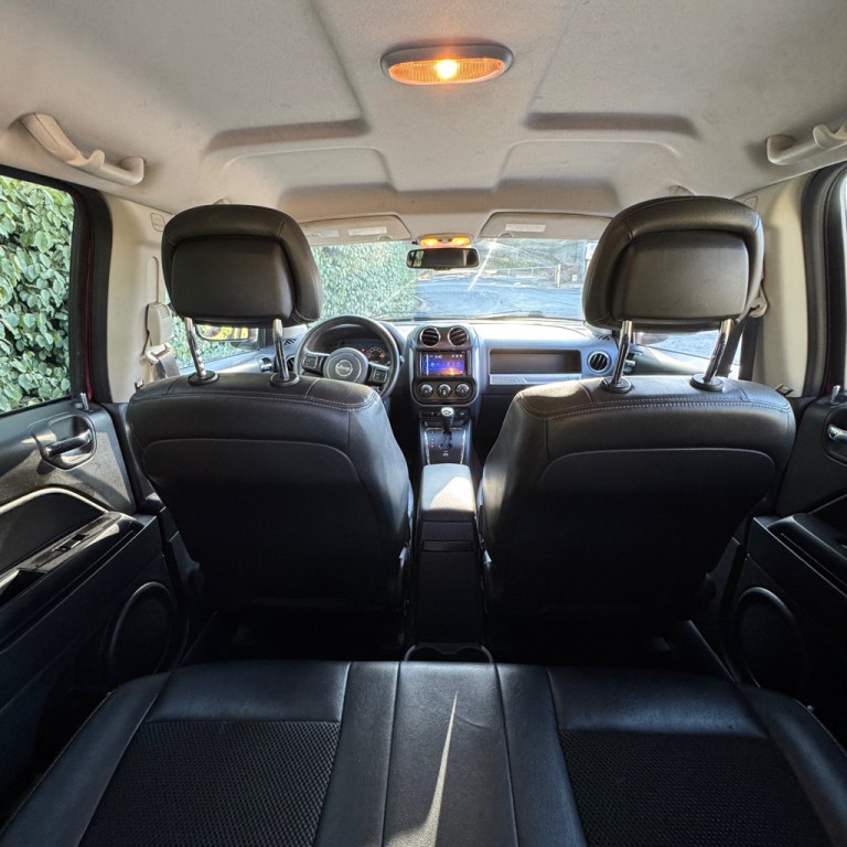 2015 Jeep Compass Image 18