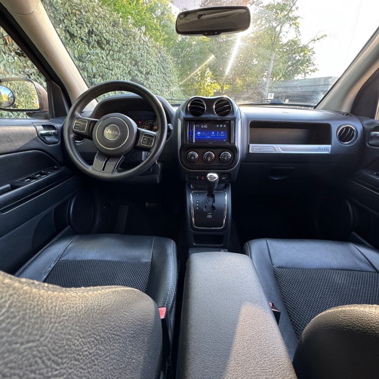 2015 Jeep Compass Image 19