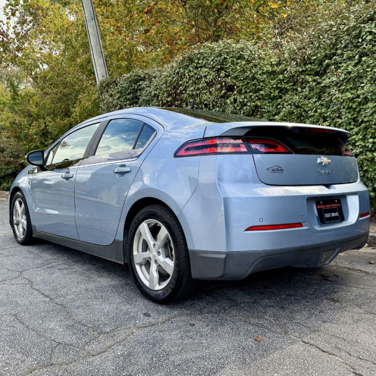 2013 Chevrolet Volt Image 2