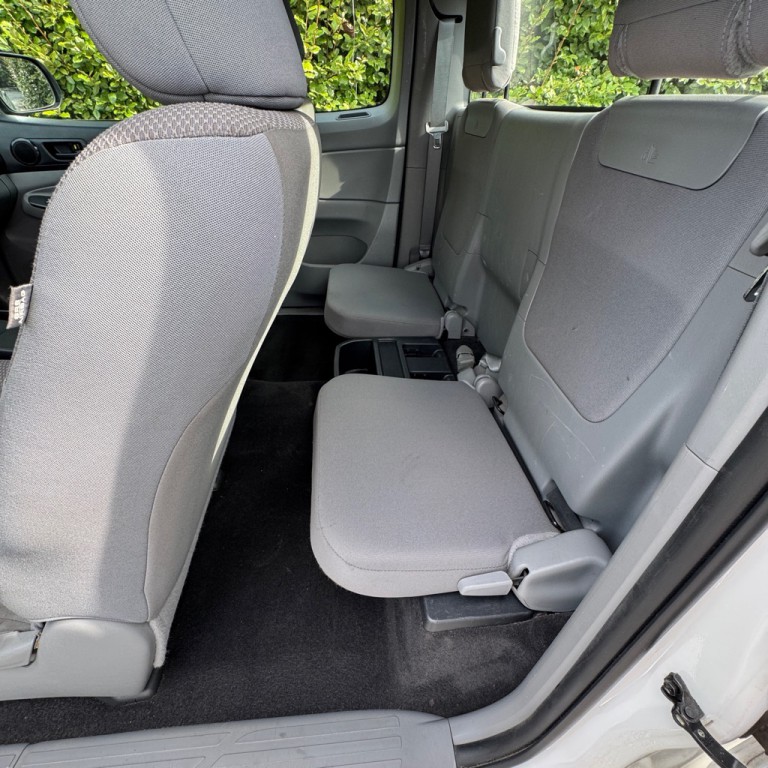 2013 Toyota Tacoma Image 11