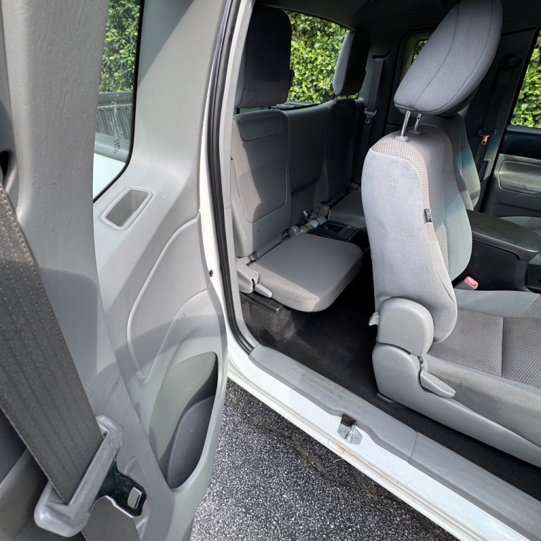 2013 Toyota Tacoma Image 13