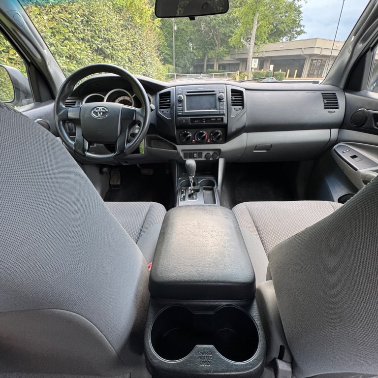 2013 Toyota Tacoma Image 17