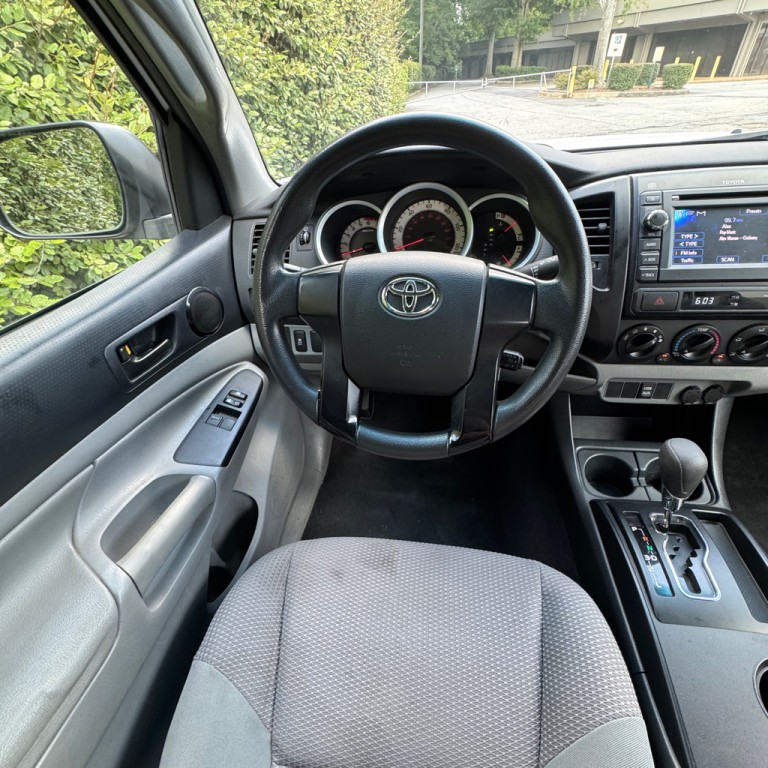 2013 Toyota Tacoma Image 20