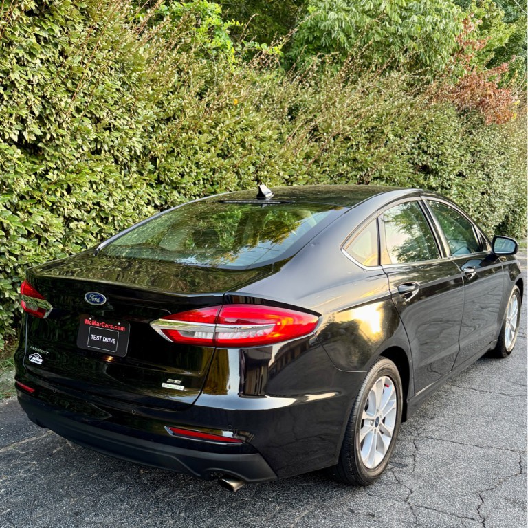 2020 Ford Fusion Image 3