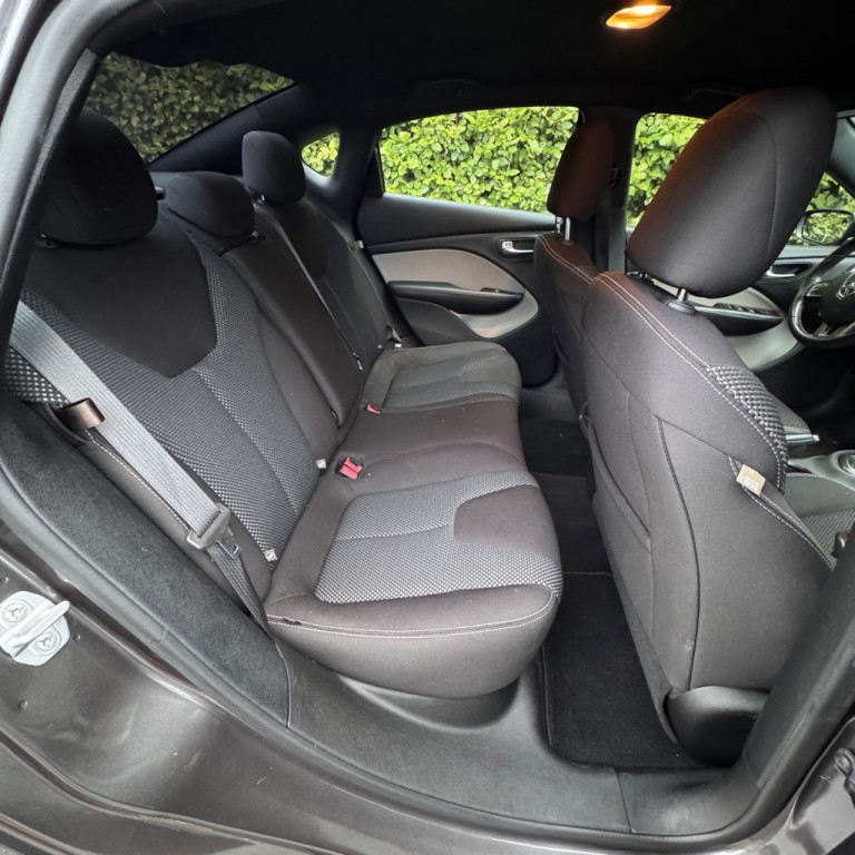 2015 Dodge Dart Image 15