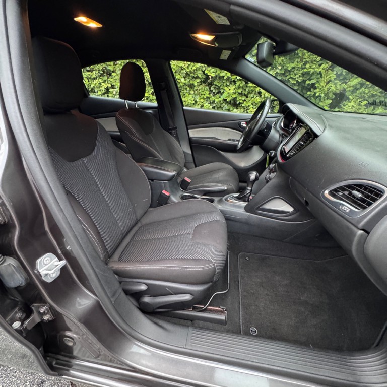 2015 Dodge Dart Image 17