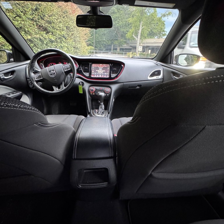 2015 Dodge Dart Image 18