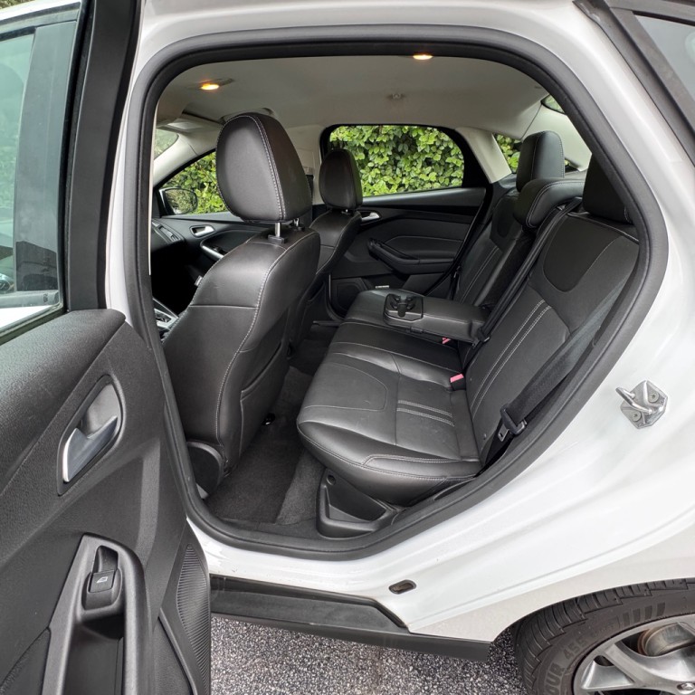 2013 Ford Focus Image 11