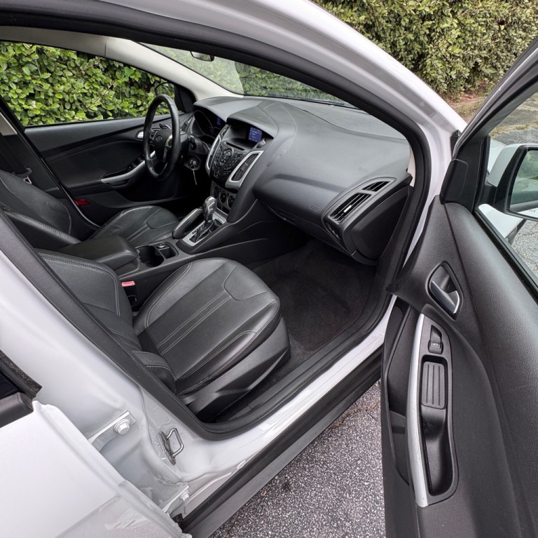 2013 Ford Focus Image 16