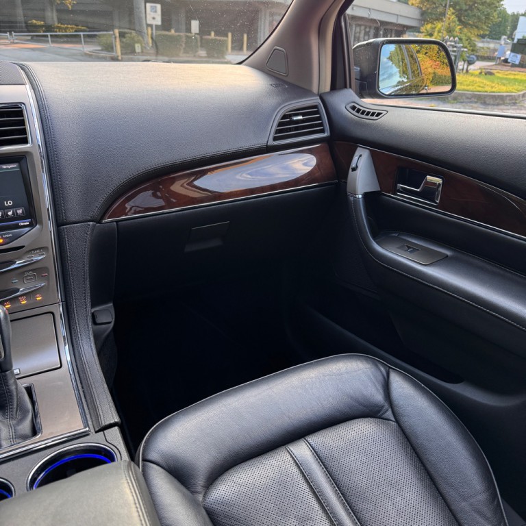 2014 Lincoln MKX Image 24