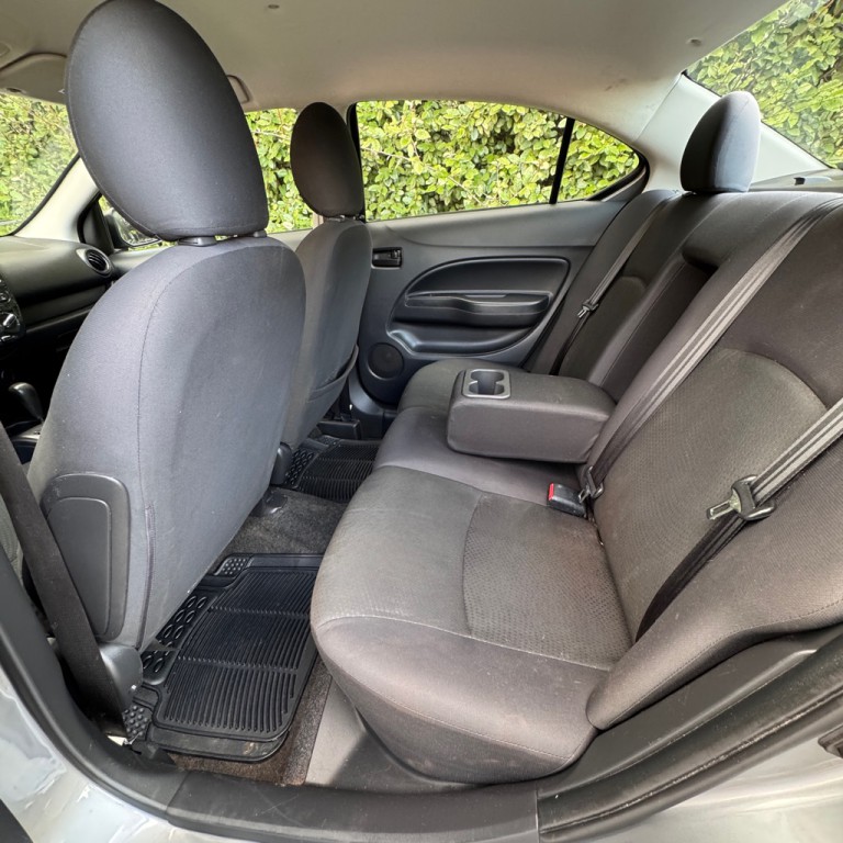2017 Mitsubishi Mirage Image 11