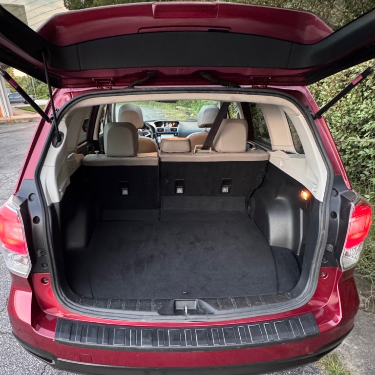 2017 Subaru Forester Image 12