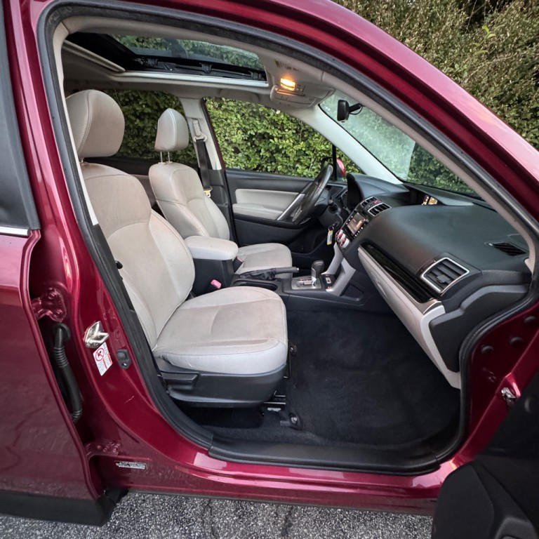 2017 Subaru Forester Image 19