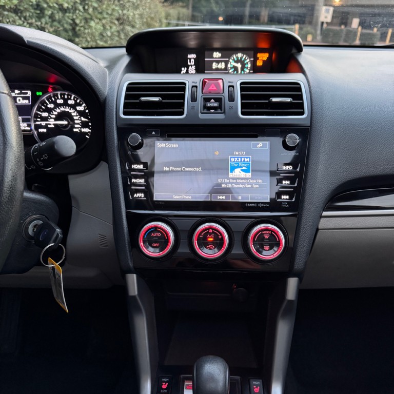 2017 Subaru Forester Image 24