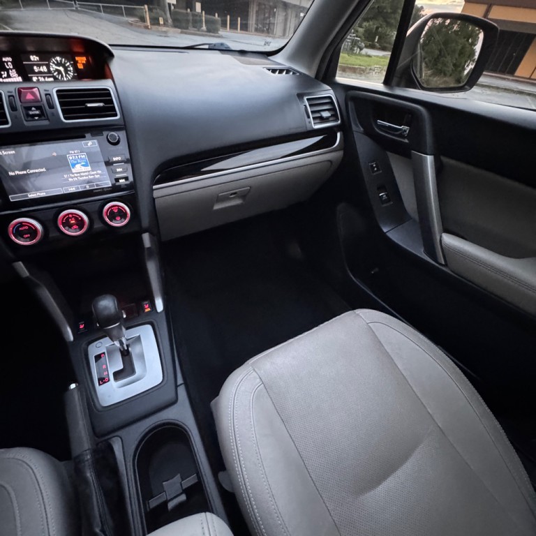 2017 Subaru Forester Image 25