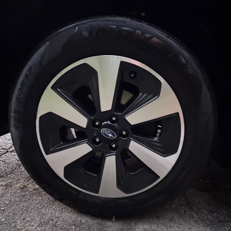 2017 Subaru Forester Image 34