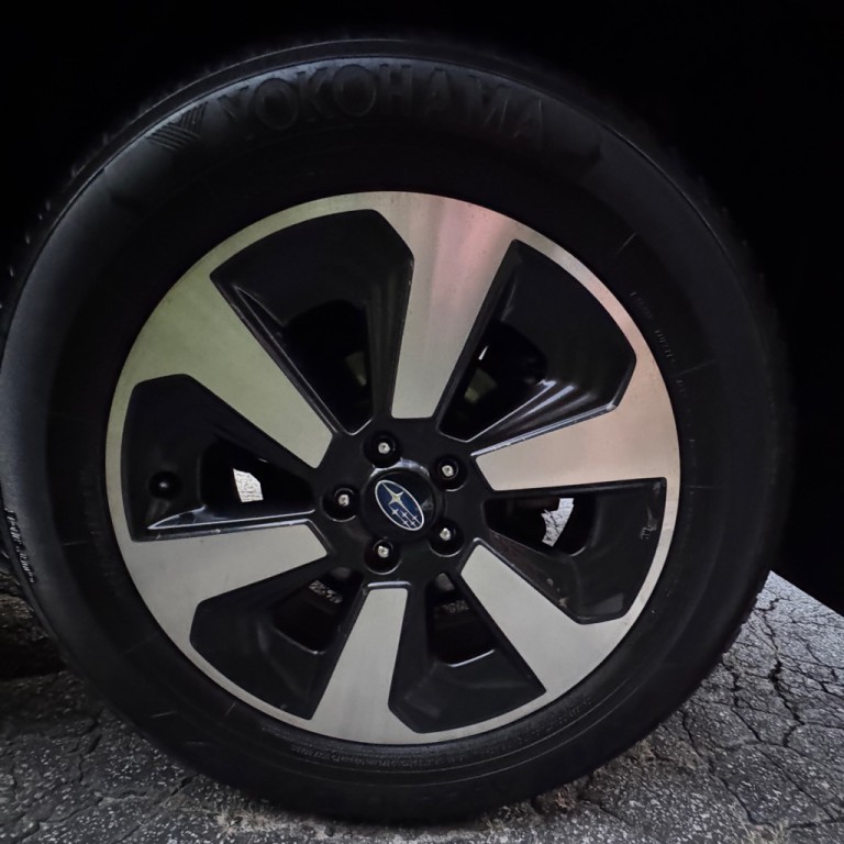 2017 Subaru Forester Image 36